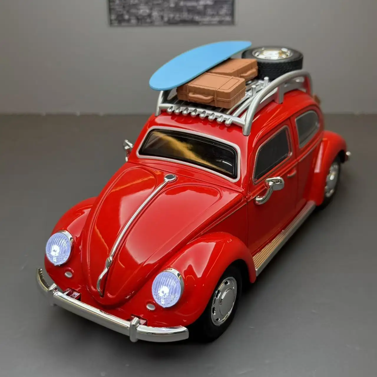 1:24 Beetle Retro Vintage Car Alloy Diecast Car Model Sound Light Function Toy Vehicle Ornament Children's Gift
1:24 Beetle Retro Vintage Car Alloy Diecast Car Model Sound Light Function Toy Vehicle Ornament Children's Gift
