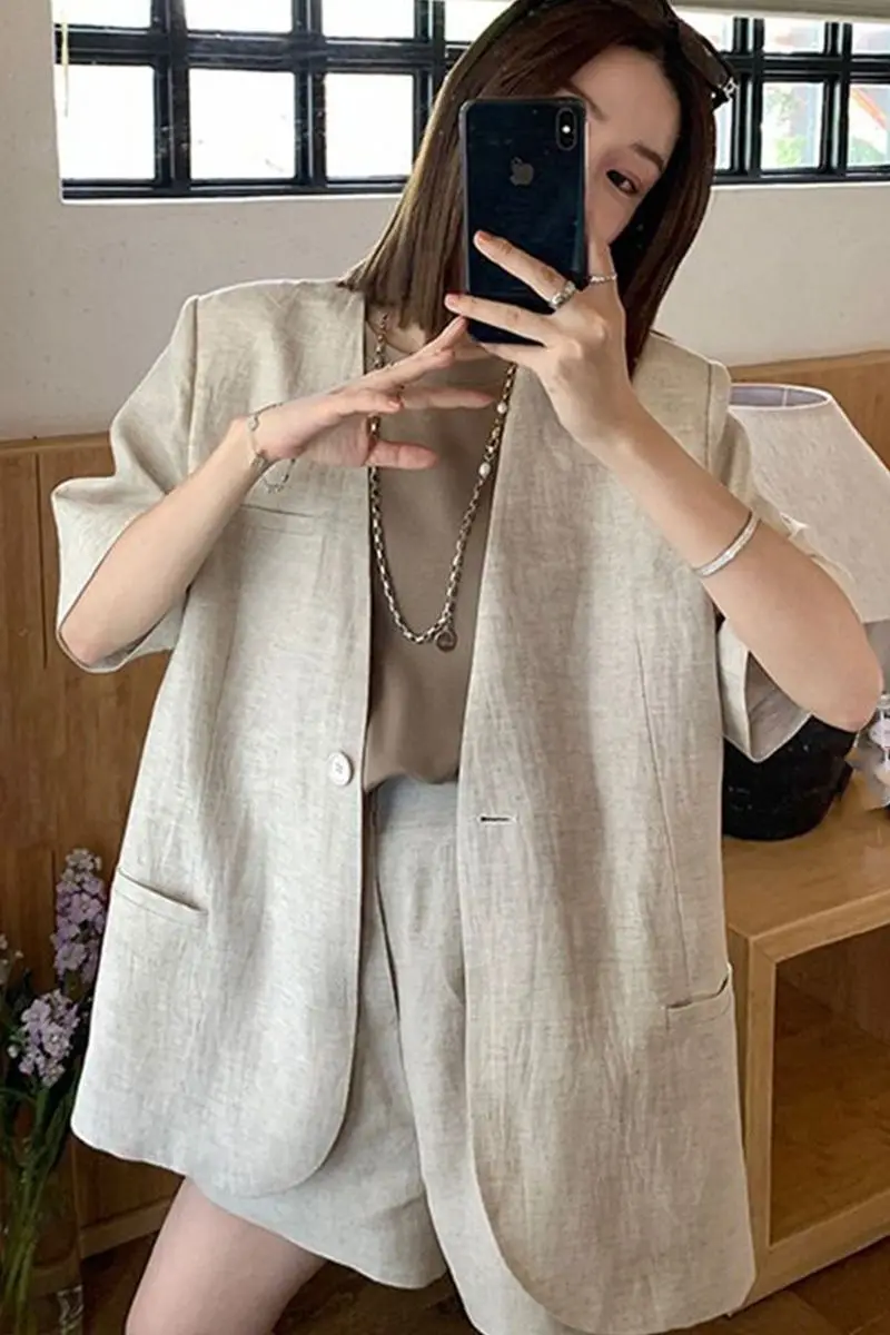 Insozkdg High end Thin Suit Jacket for Women Summer New Korean Fashion V-neck Short Sleeve Solid Loose Casual Blazers Women Tops
Insozkdg High end Thin Suit Jacket for Women Summer New Korean Fashion V-neck Short Sleeve Solid Loose Casual Blazers Women Tops