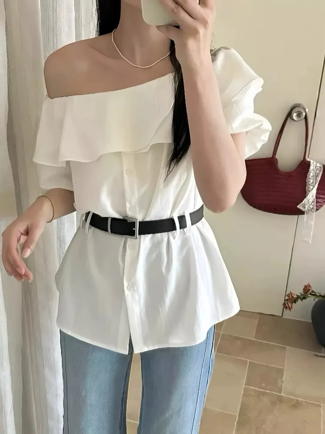 plus Size Women's Shirt Elegant Side Shoulder Belted Waist Cinched Summer New Style Unique Top Korean Style Commute Wind
plus Size Women's Shirt Elegant Side Shoulder Belted Waist Cinched Summer New Style Unique Top Korean Style Commute Wind