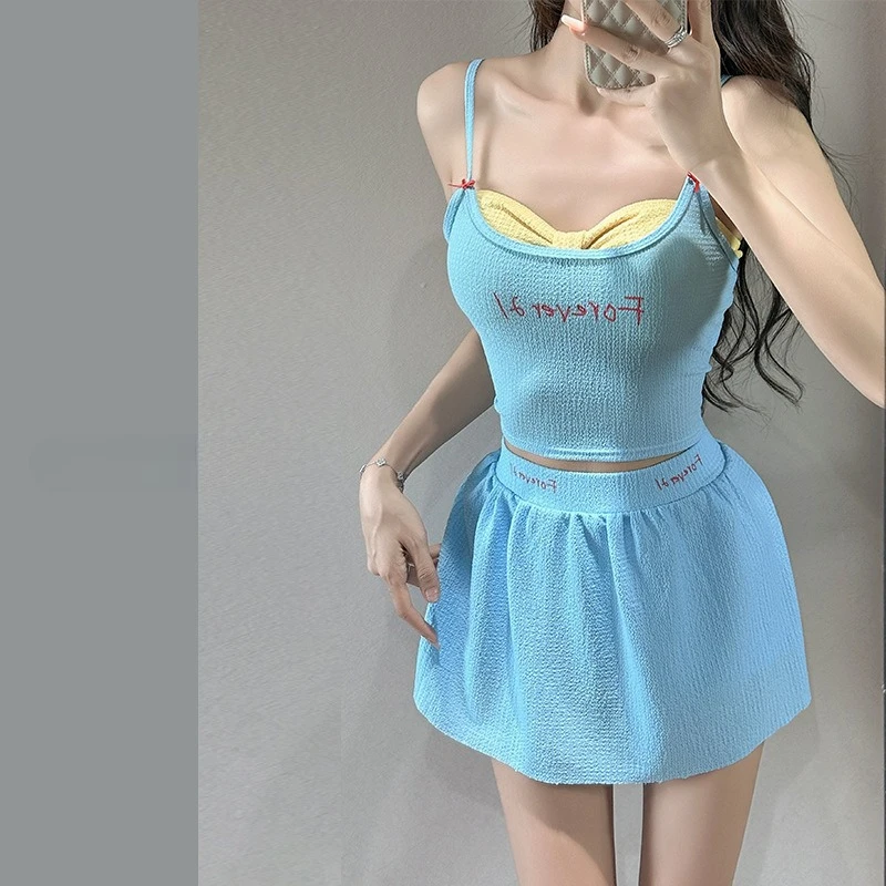 Сексуальные синие бикини с бантом, комплекты из 3 предметов: купальники-бандо с укороченным топом, мини-юбки, пляжная одежда, милые бикини-танкини.
Сексуальные синие бикини с бантом, комплекты из 3 предметов: купальники-бандо с укороченным топом, мини-юбки, пляжная одежда, милые бикини-танкини.