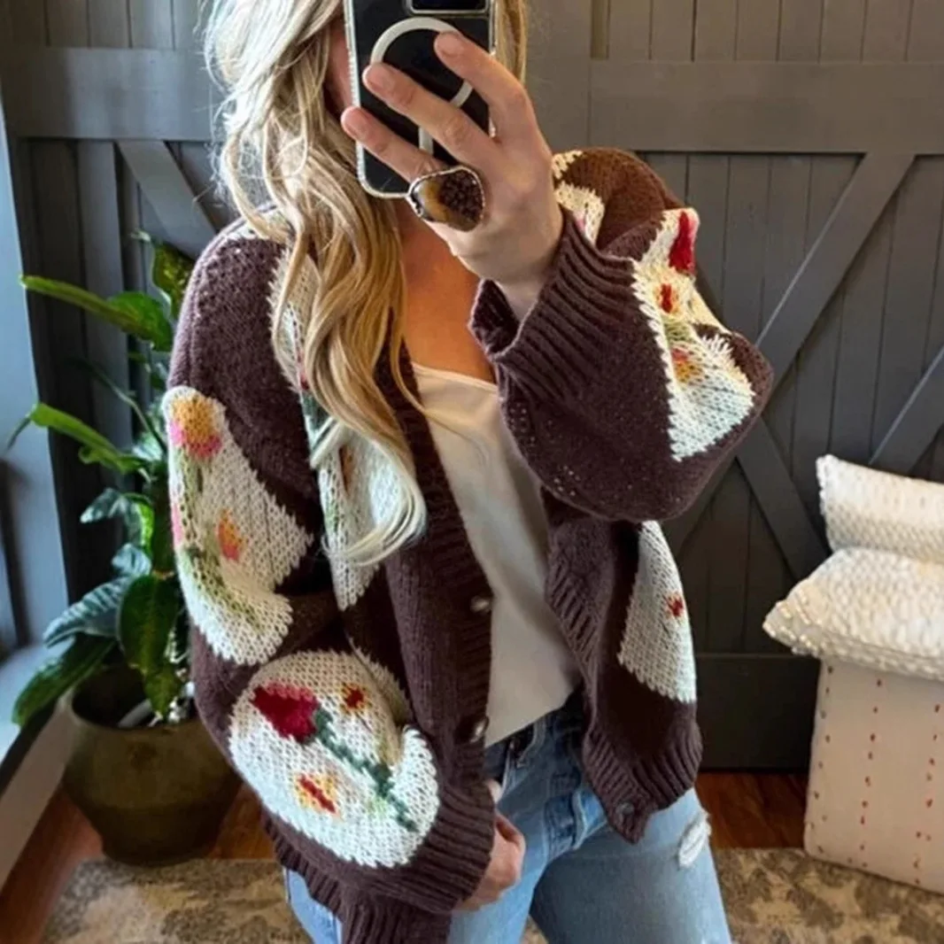 Women Vintage V-Neck Cardigan Sweater with Floral Diamond Knit Pattern 2025 Autumn/Winter Long Sleeve Button Down Knit Jacket
Women Vintage V-Neck Cardigan Sweater with Floral Diamond Knit Pattern 2025 Autumn/Winter Long Sleeve Button Down Knit Jacket