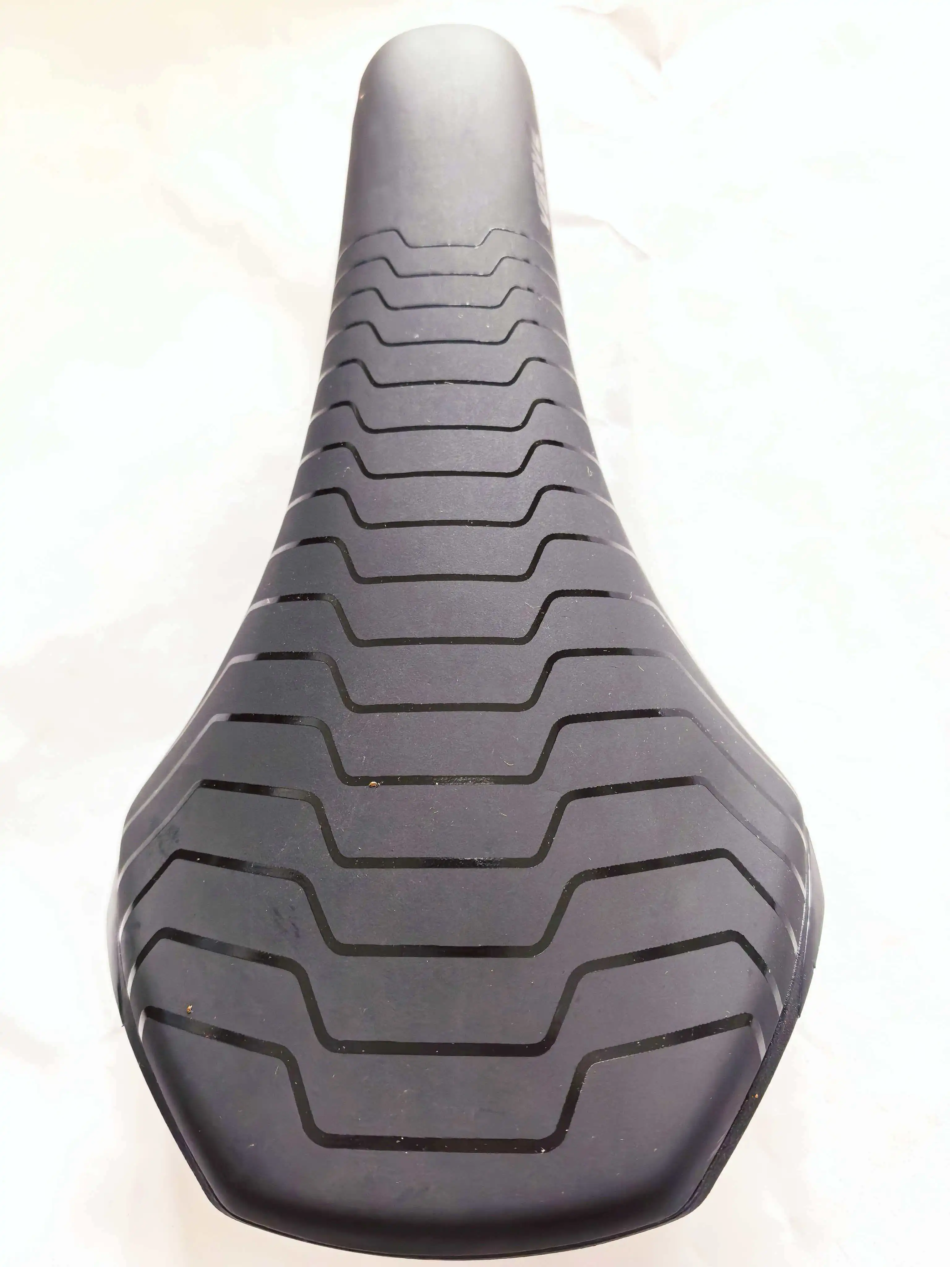 Selle Royal Saddle 27 x 14.5mm Filo long rail suspension bicycle Seat VERVE
Selle Royal Saddle 27 x 14.5mm Filo long rail suspension bicycle Seat VERVE