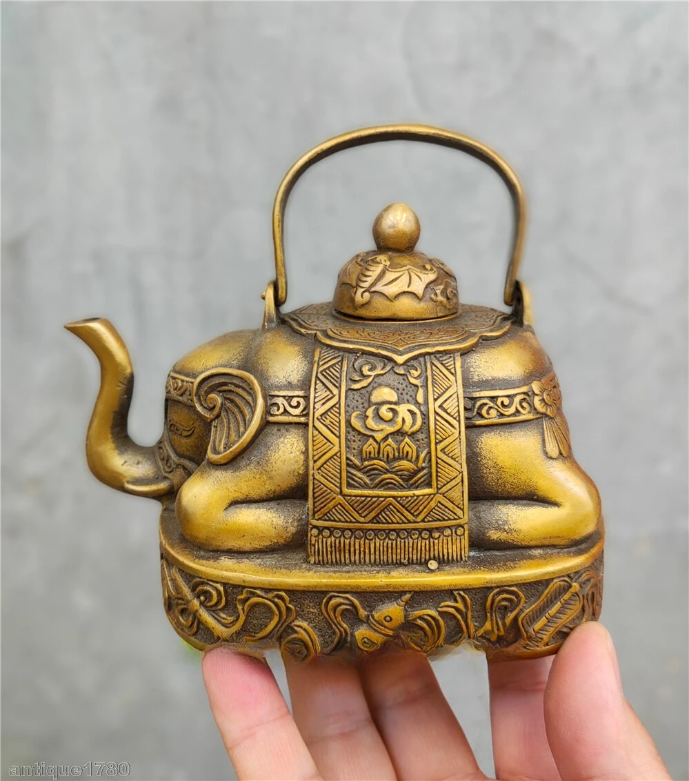 antique excellent Handwork bronze Carve Elephant Lucky Big Tea Pot Teapots
antique excellent Handwork bronze Carve Elephant Lucky Big Tea Pot Teapots