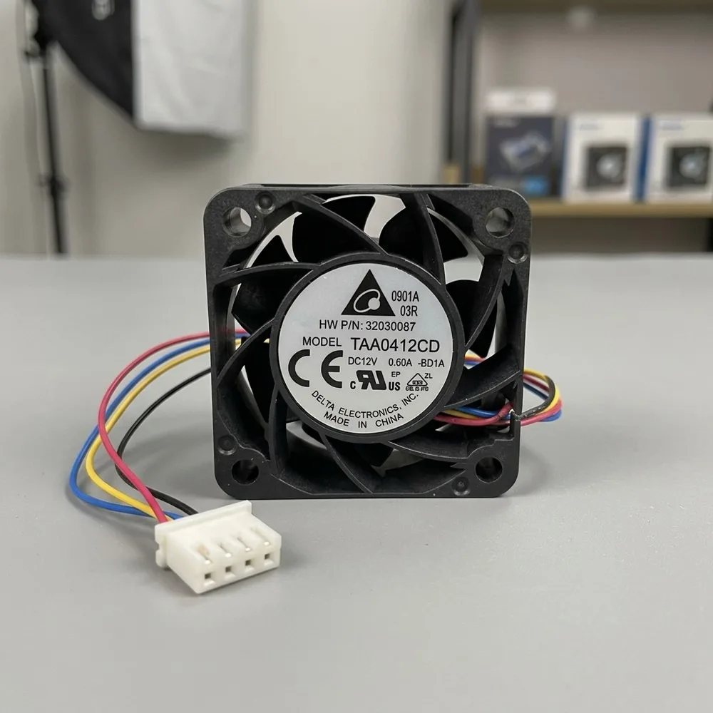 For Delta TAA0412CD 4020 DC12V 0.60A 4-Wire PWM Cooling Fan
For Delta TAA0412CD 4020 DC12V 0.60A 4-Wire PWM Cooling Fan