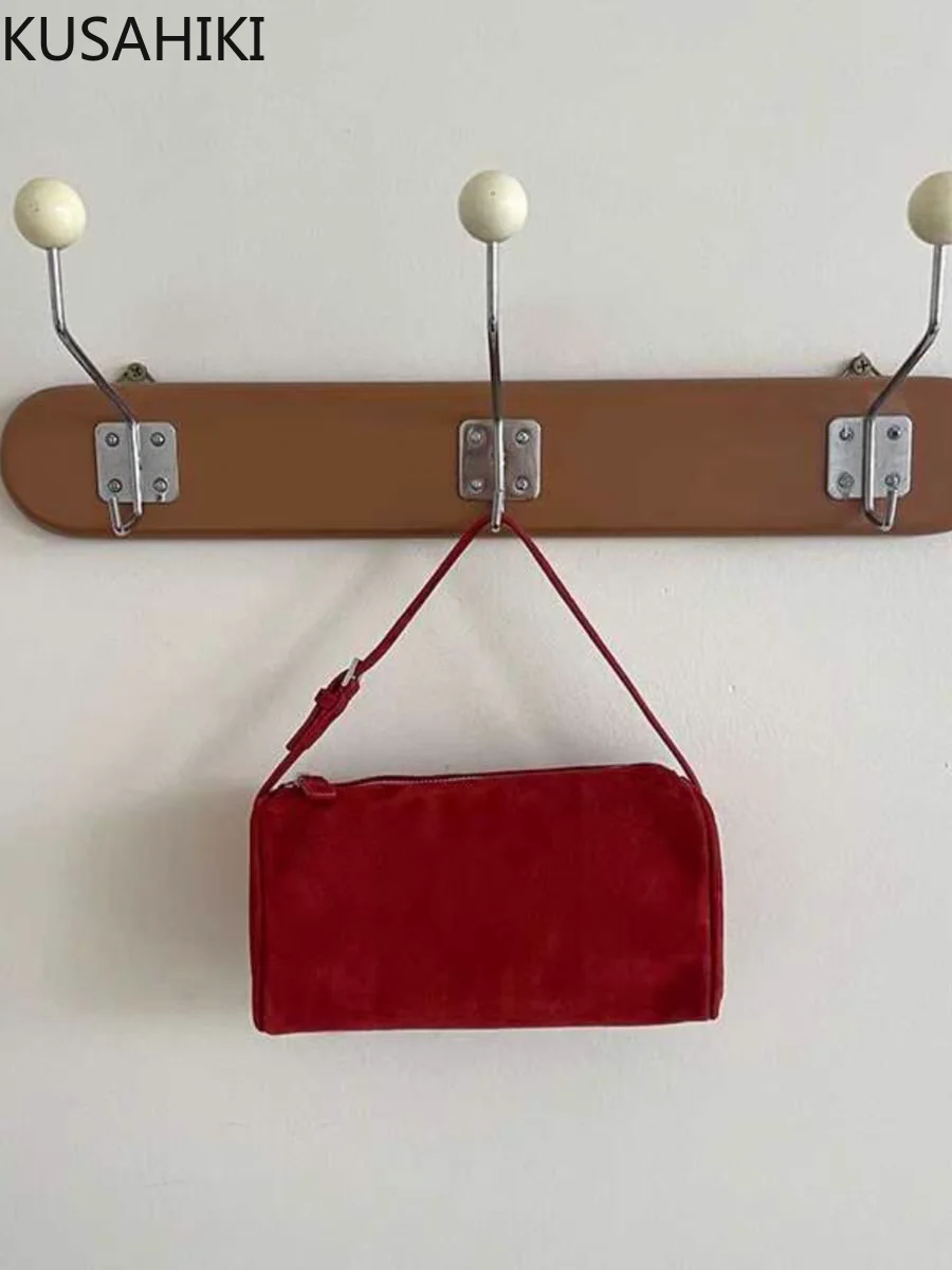 Miyagawa 2024 New Casual Women Handbag Faux Suede Fashion Retro Mini Single Shoulder Small Square Bag
Miyagawa 2024 New Casual Women Handbag Faux Suede Fashion Retro Mini Single Shoulder Small Square Bag