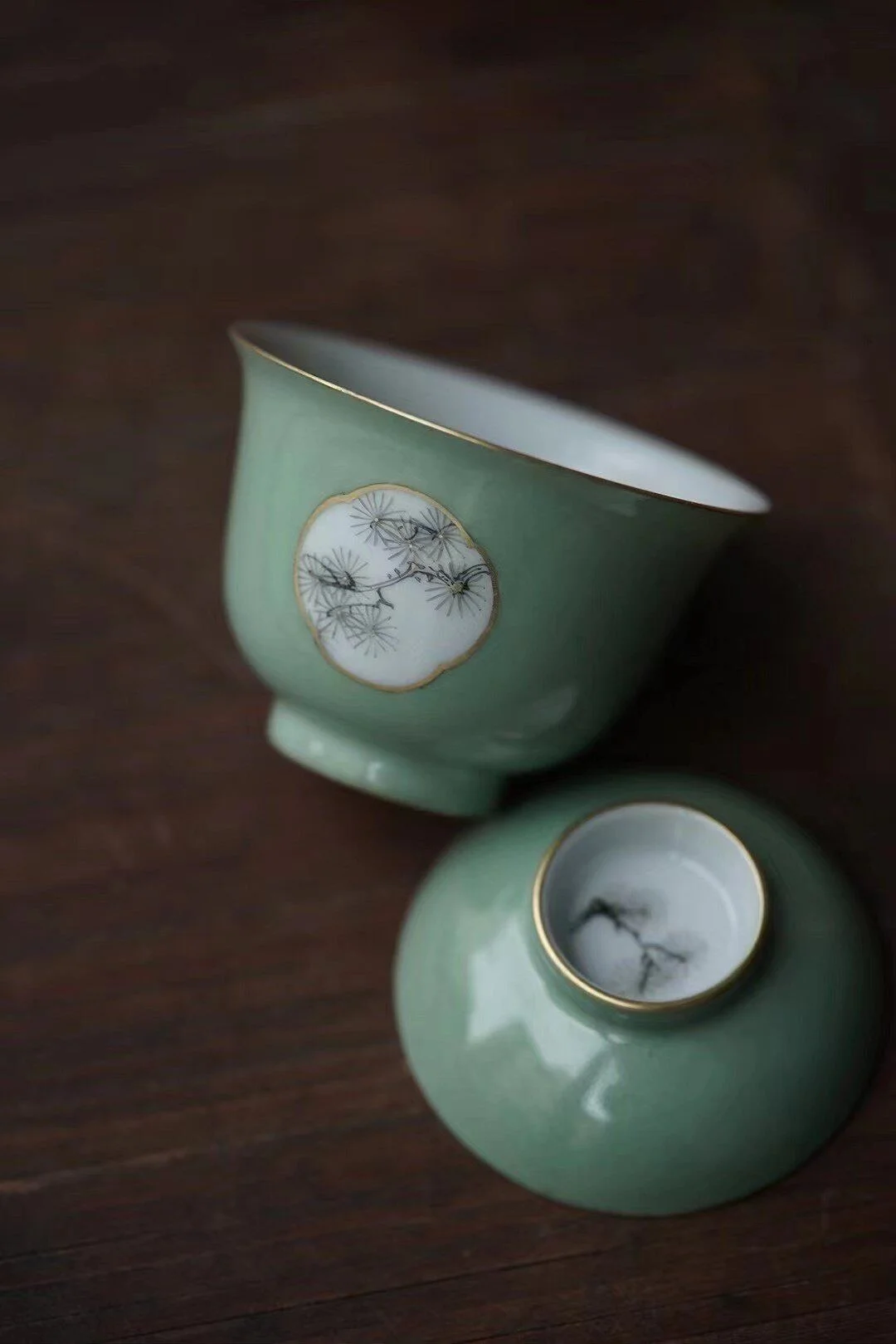 Dongmen Tea Affairs Hand-Painted Stone Qing Pine Branch Cover Bowl And Stone Qing Pine Branch Small Porcelain Pot 100ml
Dongmen Tea Affairs Hand-Painted Stone Qing Pine Branch Cover Bowl And Stone Qing Pine Branch Small Porcelain Pot 100ml