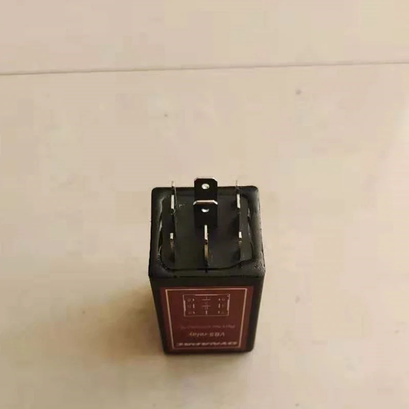 Для реле Dynapac CC522 524 624 4700382782 роликовое реле 
Для реле Dynapac CC522 524 624 4700382782 роликовое реле