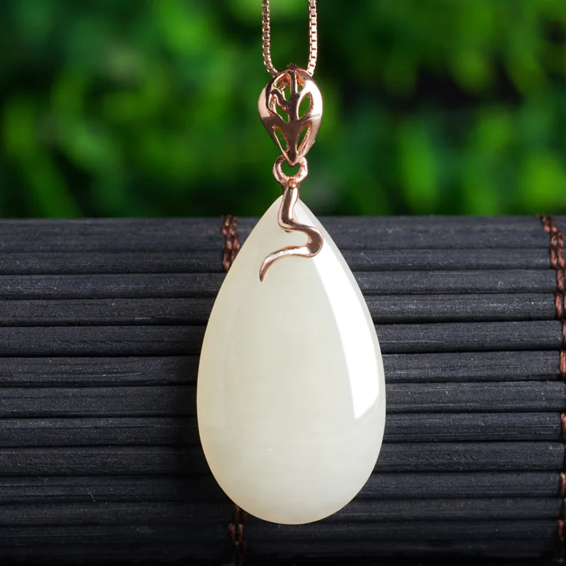 Certified Hetian Jade Pendant Ancient Style 925 Silver Rose Gold Plated Double-Sided Water Drop White Jade Pendant for Women
Certified Hetian Jade Pendant Ancient Style 925 Silver Rose Gold Plated Double-Sided Water Drop White Jade Pendant for Women