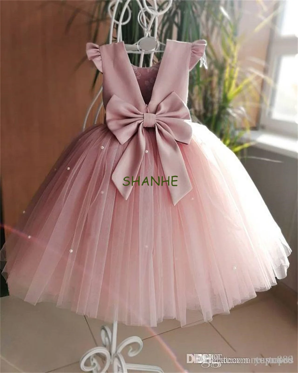 Blush Pink Ball Gown Kids Formal Evening Gown 3D-Flora For Communion Lace Appliques Sweep Train Flower Girls Dresses For Wedding
Blush Pink Ball Gown Kids Formal Evening Gown 3D-Flora For Communion Lace Appliques Sweep Train Flower Girls Dresses For Wedding
