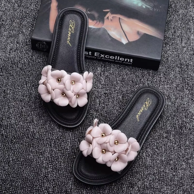 2025 Flat Heel Cool Slippers Female Summer Fashion Transparent Flower Women's Shoes Sandals Outside Comfortable Slides
2025 Flat Heel Cool Slippers Female Summer Fashion Transparent Flower Women's Shoes Sandals Outside Comfortable Slides