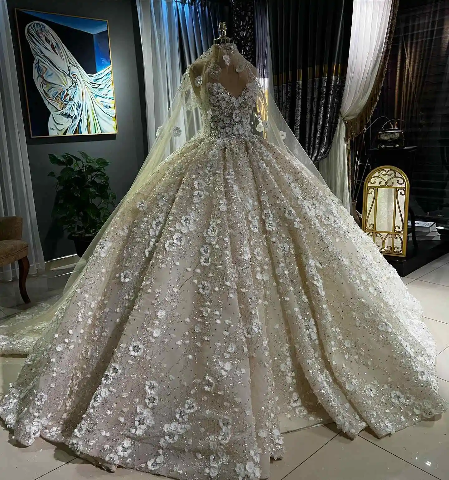 Vintage Ball Gown Wedding Dresses 3D Floral Appliques Sheer Jewel Neck Bridal Gowns Wedding Ceremony Plus Size vestido de novia
Vintage Ball Gown Wedding Dresses 3D Floral Appliques Sheer Jewel Neck Bridal Gowns Wedding Ceremony Plus Size vestido de novia