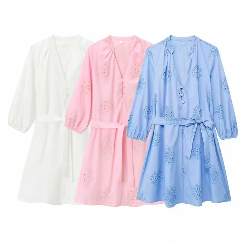 Summer Women's Embroidery Hollow Long Sleeve V-Neck Belt Dress 2024 New Casual Loose Fashion Mini Party Dresses
Summer Women's Embroidery Hollow Long Sleeve V-Neck Belt Dress 2024 New Casual Loose Fashion Mini Party Dresses