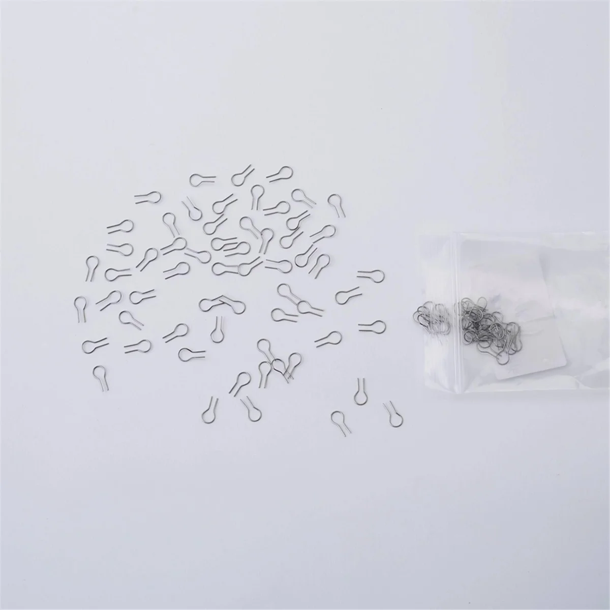A32P_100PCS R-Shaped Hanging Burning Needle for Kiln, Glass Fusing & Ceramic,Make DIY Pendant Ornament Wires (0.55x1.2cm)
A32P_100PCS R-Shaped Hanging Burning Needle for Kiln, Glass Fusing & Ceramic,Make DIY Pendant Ornament Wires (0.55x1.2cm)