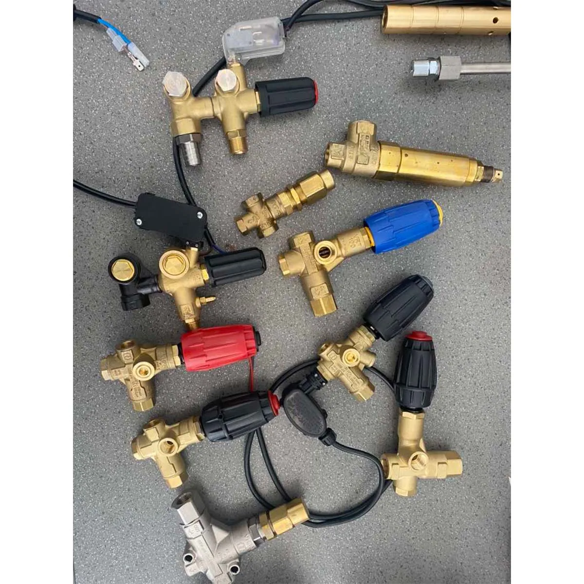 AMSTURDY VRT3 High Pressure Washer Parts Regulator Bypass Pressure Washer Unloader Valve
AMSTURDY VRT3 High Pressure Washer Parts Regulator Bypass Pressure Washer Unloader Valve
