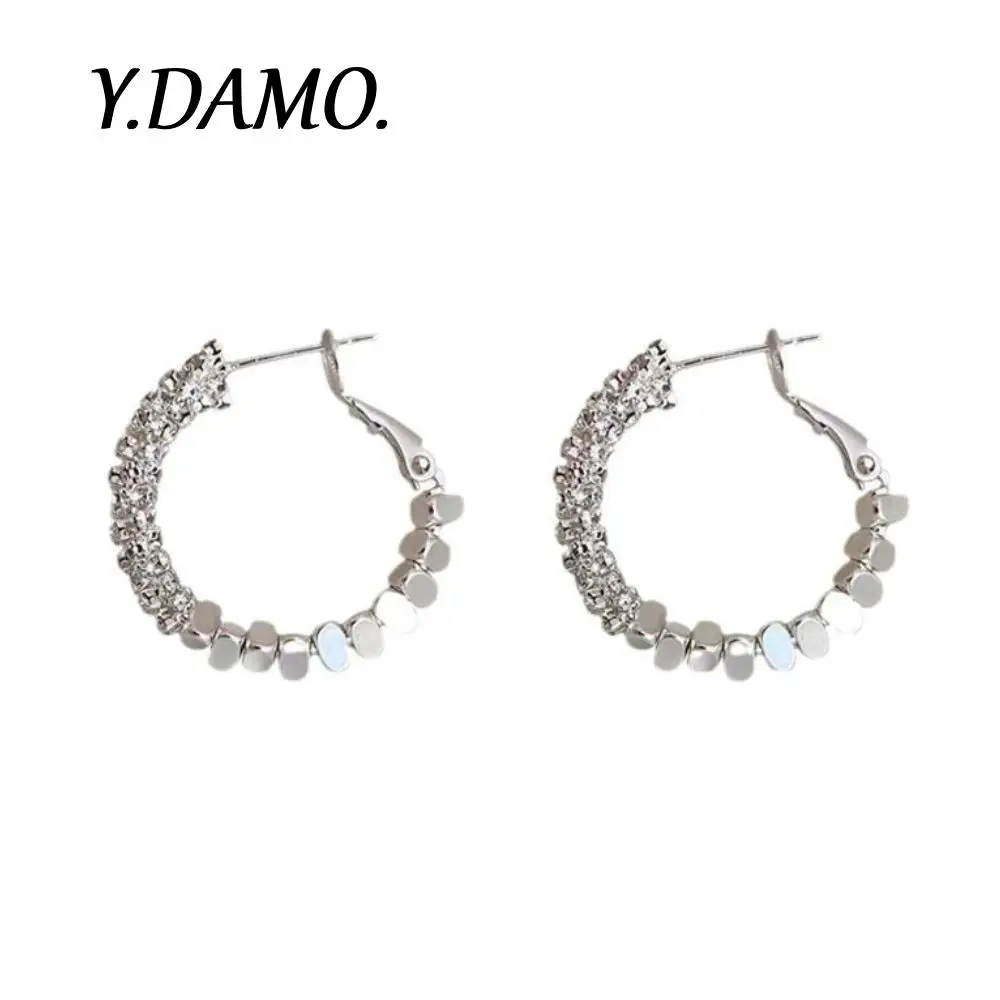 Damo Earrings Irregular Round Earring Silver Gold Color Waterproof Metal Women Jewelry Modern Jewelry Gift Design Luxury Earring
Damo Earrings Irregular Round Earring Silver Gold Color Waterproof Metal Women Jewelry Modern Jewelry Gift Design Luxury Earring