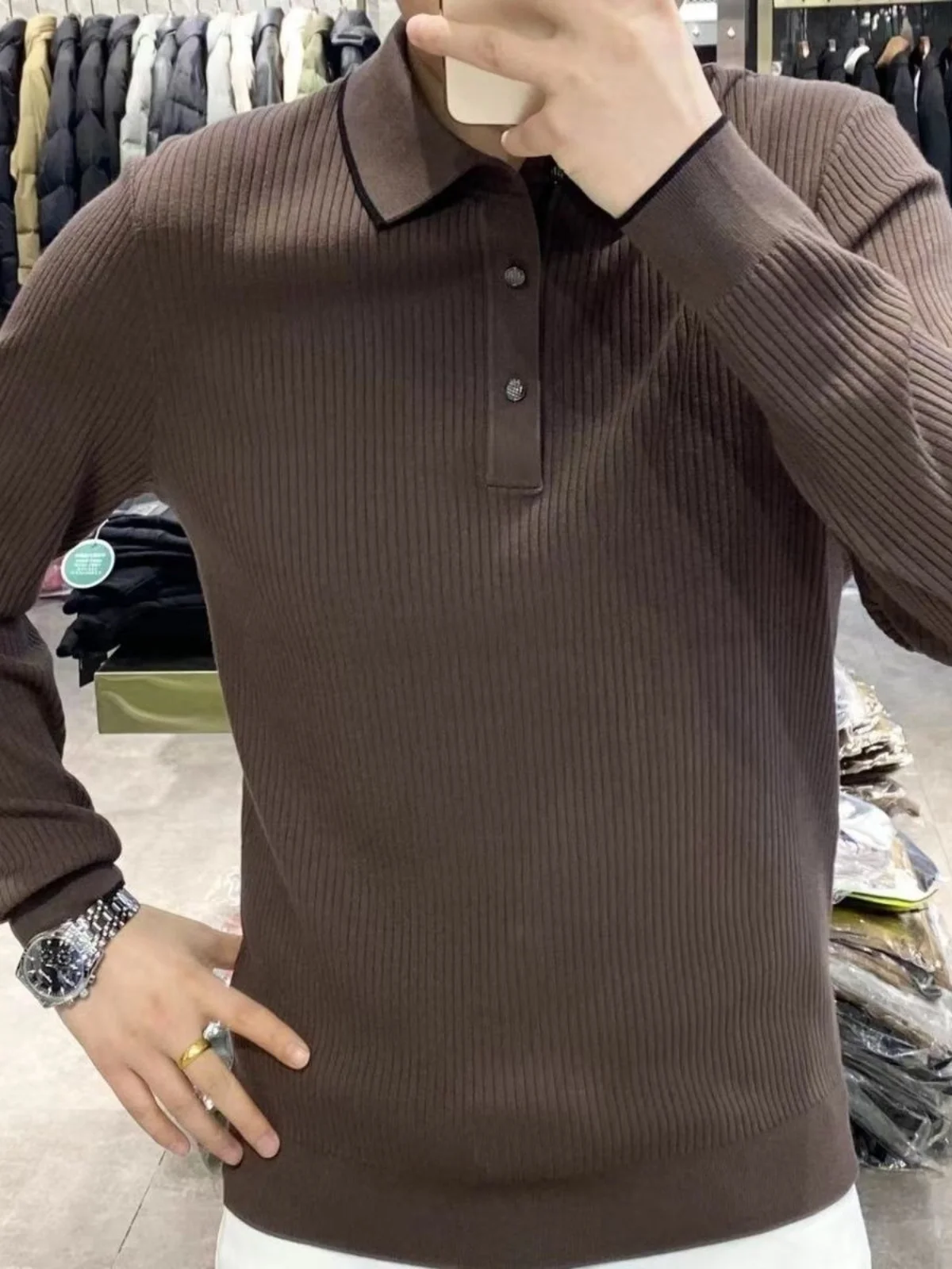 Модный повседневный вязаный свитер с длинным рукавом для мужчин, осенне-зимний, приталенный, однотонный, универсальный базовый слой
Модный повседневный вязаный свитер с длинным рукавом для мужчин, осенне-зимний, приталенный, однотонный, универсальный базовый слой