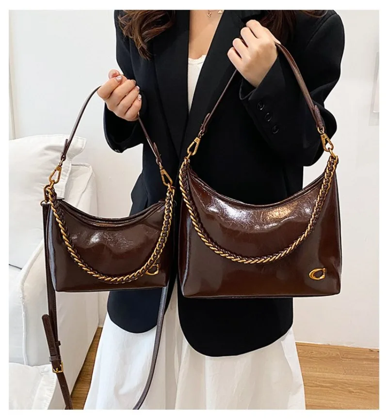 Women's Minimalist Commuter Underarm Bag, Versatile Handheld/Shoulder/Crossbody Design Perfect for Daily Work & Outings
Women's Minimalist Commuter Underarm Bag, Versatile Handheld/Shoulder/Crossbody Design Perfect for Daily Work & Outings