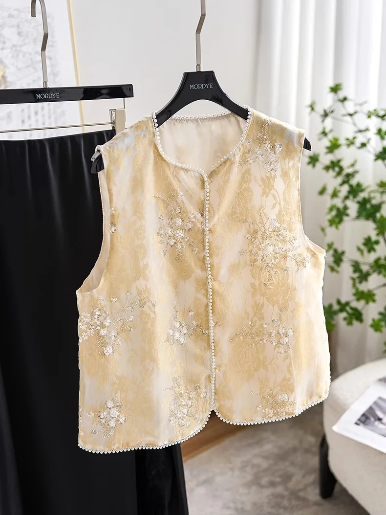 Elegant Embroidered Bead Lace Thin Summer Vest Top Outerwear Polyester Fiber round Neck Single Button Plant Floral Design
Elegant Embroidered Bead Lace Thin Summer Vest Top Outerwear Polyester Fiber round Neck Single Button Plant Floral Design