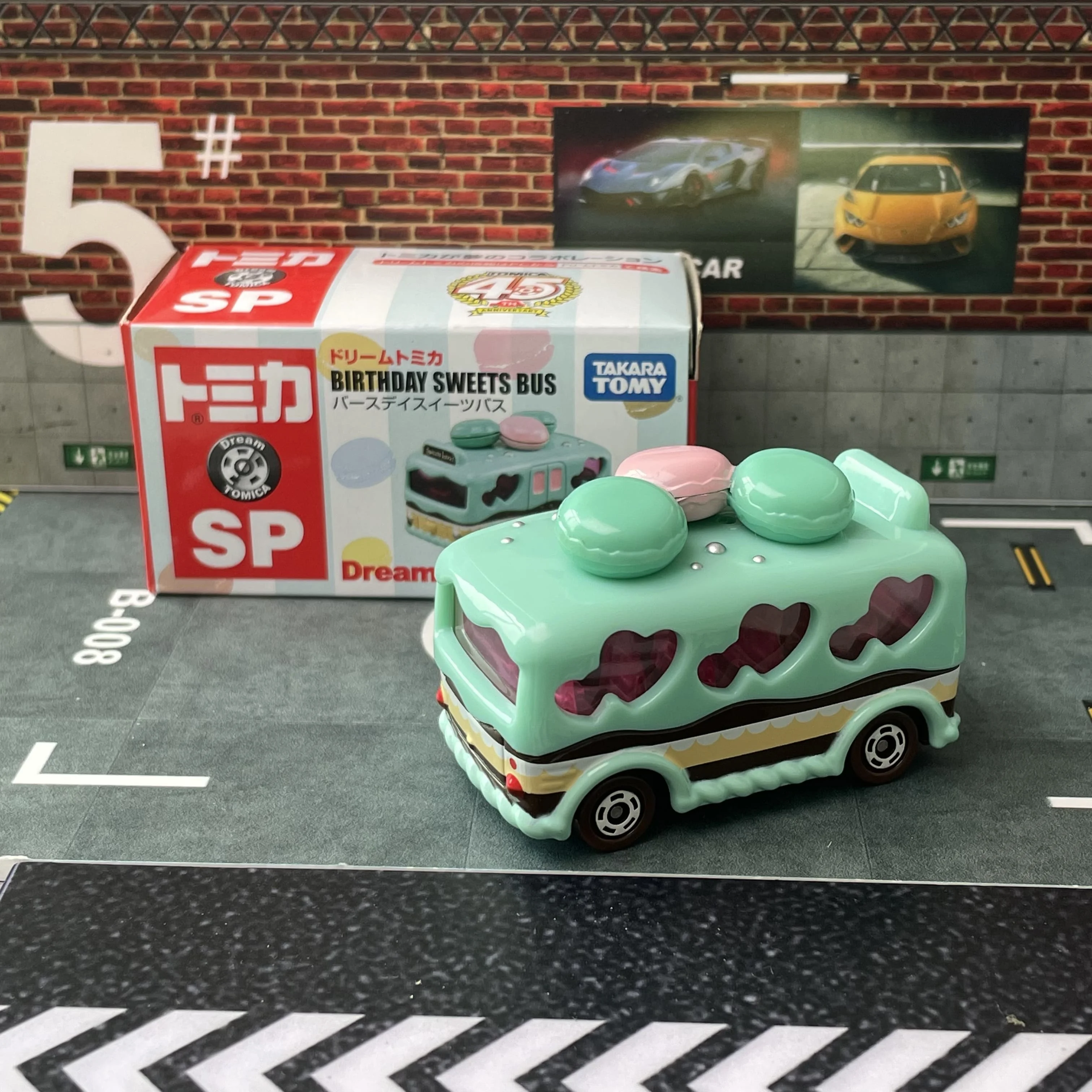 Takara Tomy Tomica Dream Tomica Birthday Sweets Bus Alloy Car Vehicle Diecast Metal Mode Collection Display Boy Toy Gift
Takara Tomy Tomica Dream Tomica Birthday Sweets Bus Alloy Car Vehicle Diecast Metal Mode Collection Display Boy Toy Gift