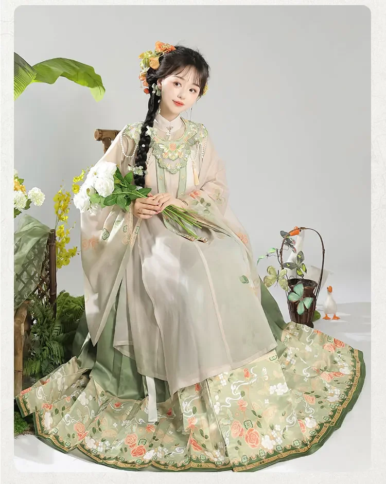 Hanfu bachelor dress Chinese style graduation dress Heavy embroidery cloud shoulder accessories horse skirt female new Chinese
Hanfu bachelor dress Chinese style graduation dress Heavy embroidery cloud shoulder accessories horse skirt female new Chinese