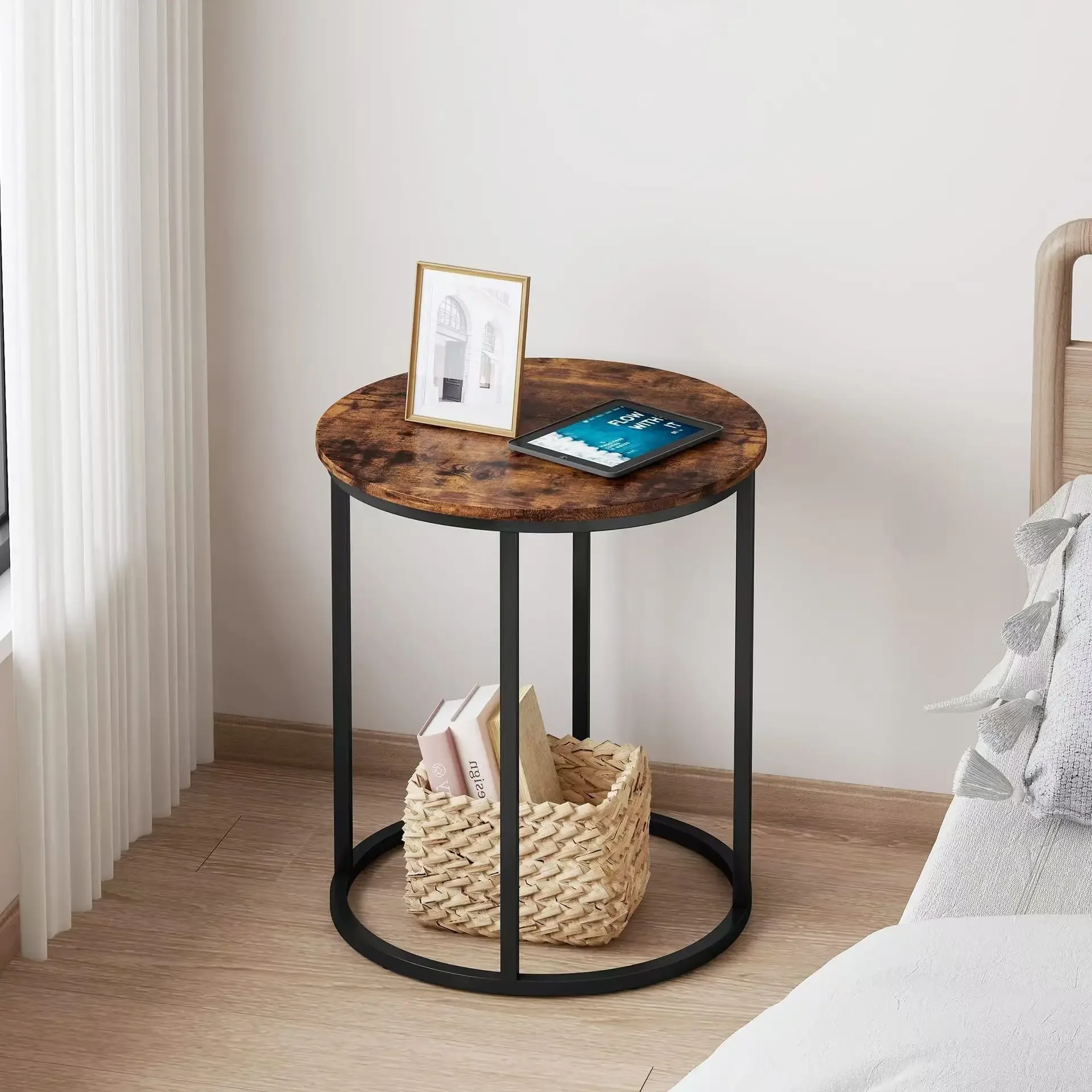 Small Side Table Bedside Table Modern Simple Small Coffee Table Living Room European Black Shelf Office Floor Rack
Small Side Table Bedside Table Modern Simple Small Coffee Table Living Room European Black Shelf Office Floor Rack