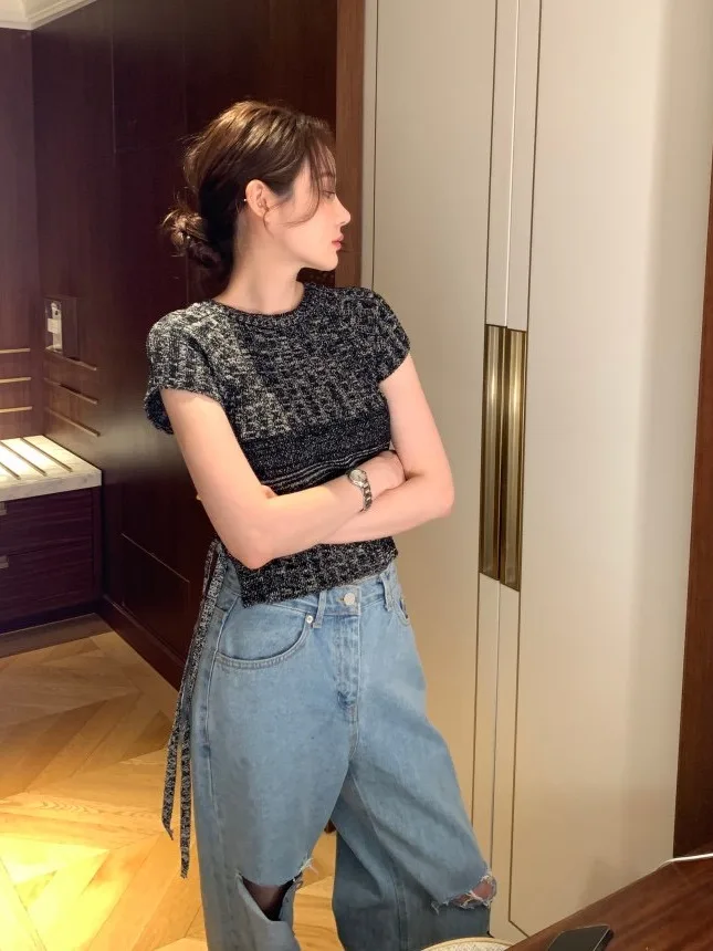 Летний шикарный облегающий вязаный топ ort Sve, женский круглый модный пуловер с разрезом и поясом High End Feeling Personali
Летний шикарный облегающий вязаный топ ort Sve, женский круглый модный пуловер с разрезом и поясом High End Feeling Personali