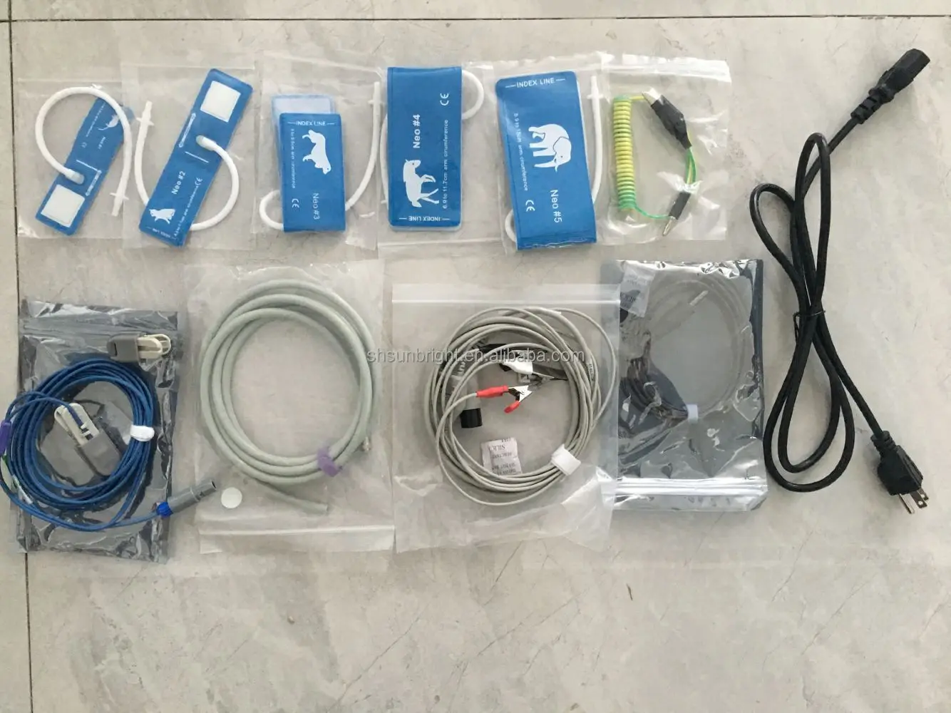 Portable Veterinary Surgery 6-parameter Blood Heart Rate Animals Vital Clicnic Surgical Vital Device 
Portable Veterinary Surgery 6-parameter Blood Heart Rate Animals Vital Clicnic Surgical Vital Device