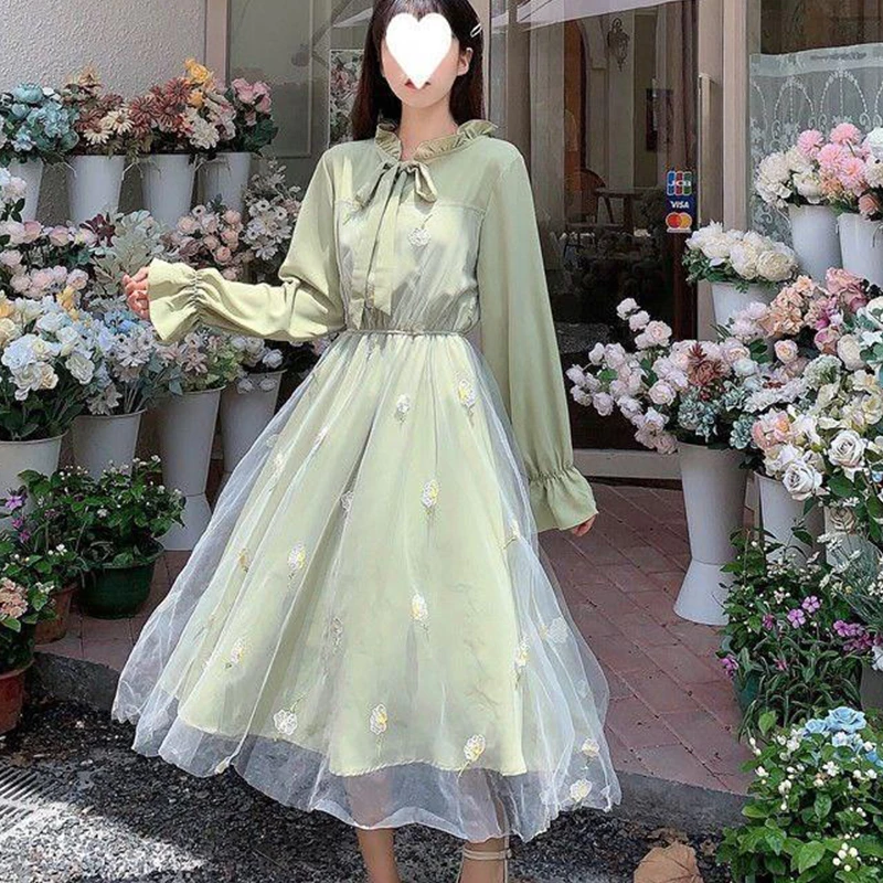 2023 O-Neck Bow Mesh Waist A-line Dresses Autumn Solid Color Flare Sleeves Long Dresses Women Loose Patchwork Fashion Dresses
2023 O-Neck Bow Mesh Waist A-line Dresses Autumn Solid Color Flare Sleeves Long Dresses Women Loose Patchwork Fashion Dresses