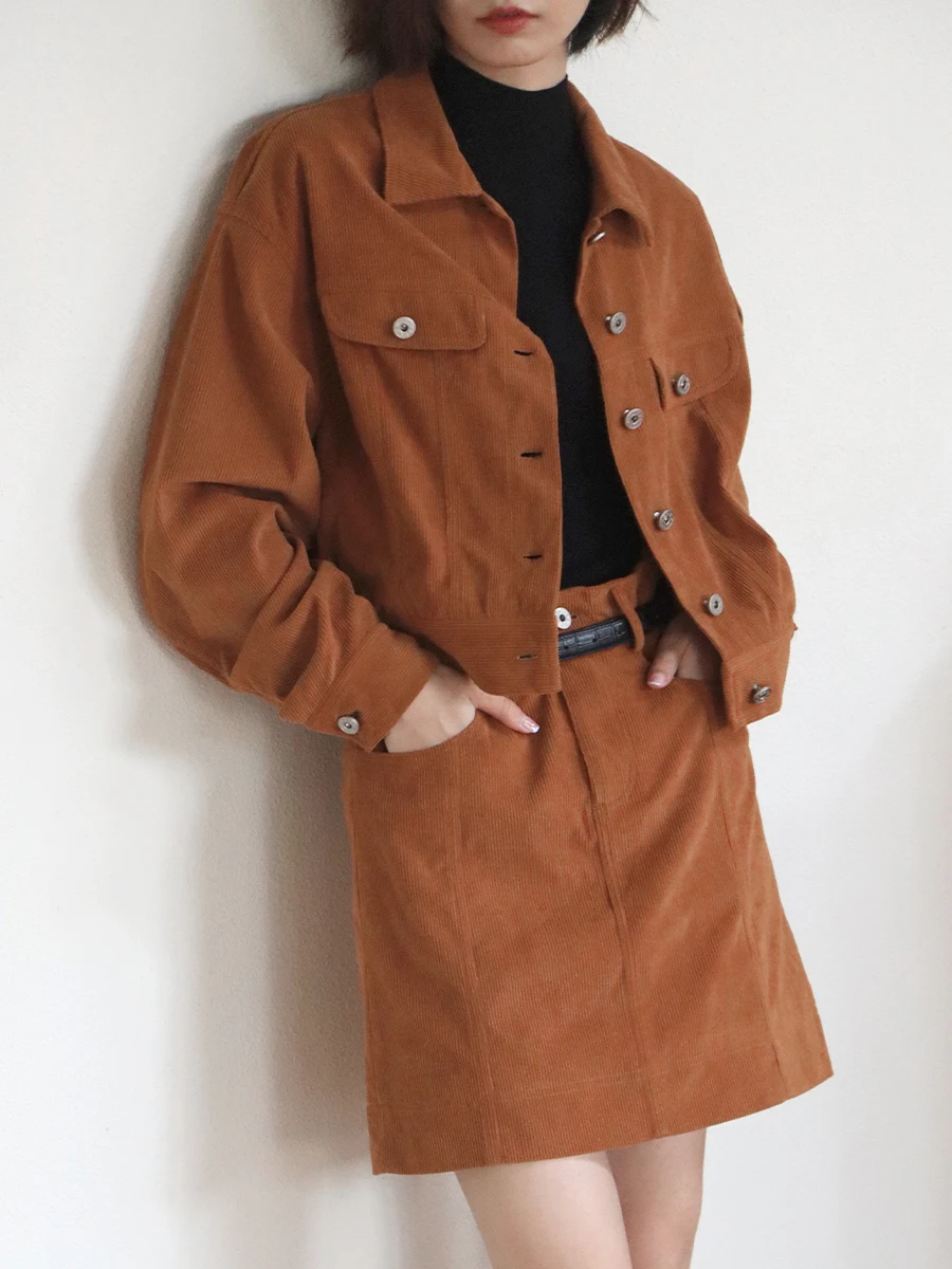 Retro Commuter Pure Color Women's Skirt H-Shape High Waist Short Skirt Vintage Style Pencil Skirt Polyester Material
Retro Commuter Pure Color Women's Skirt H-Shape High Waist Short Skirt Vintage Style Pencil Skirt Polyester Material