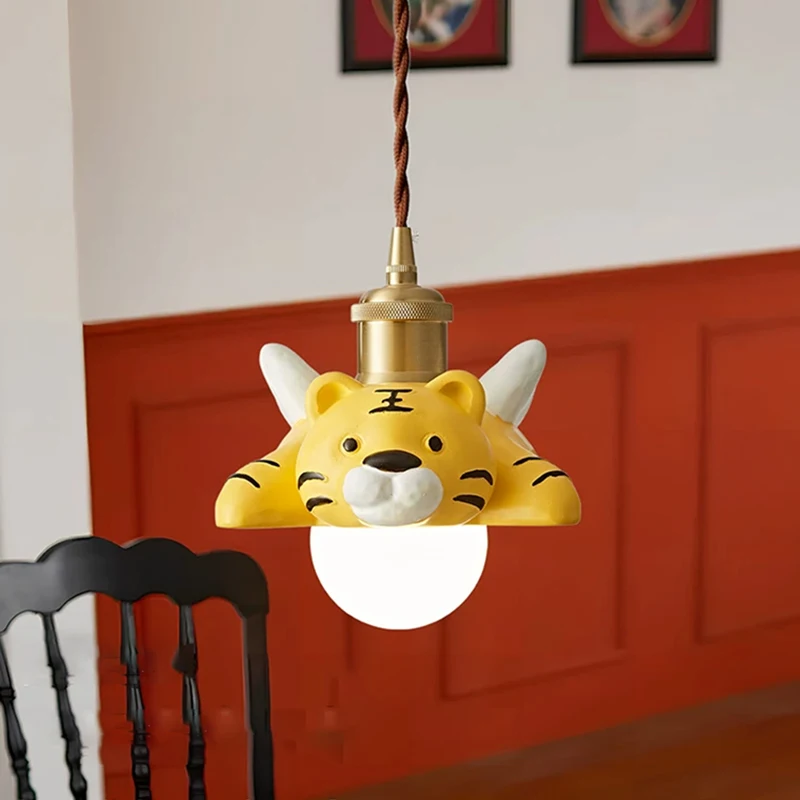 Children's Room Bedside Chandeliers Cute Resin Tiger Squirrel Lamps Creative Warm Baby Room Nursery Boy Girl Bedroom Chandelier
Children's Room Bedside Chandeliers Cute Resin Tiger Squirrel Lamps Creative Warm Baby Room Nursery Boy Girl Bedroom Chandelier