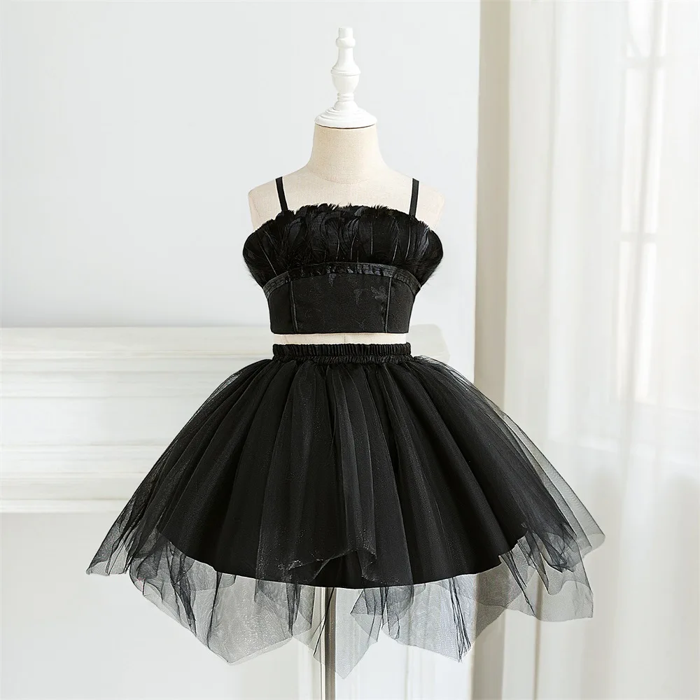 Girls 2pcs Black Feather Sling Top with Mesh Tutu Dress Children Summer Shorts Girls Swan DangcING Dress Evening Cloth ASQ03
Girls 2pcs Black Feather Sling Top with Mesh Tutu Dress Children Summer Shorts Girls Swan DangcING Dress Evening Cloth ASQ03