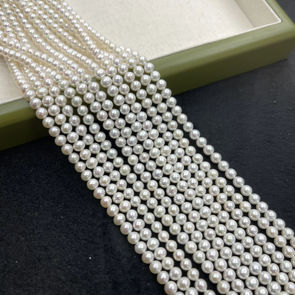 AAA 5.5-6mm Natural Freshwater Pearl Beads White Round Pearl Beads For Jewelry Making DIY Bracelet Necklace Accessories Strand
AAA 5.5-6mm Natural Freshwater Pearl Beads White Round Pearl Beads For Jewelry Making DIY Bracelet Necklace Accessories Strand