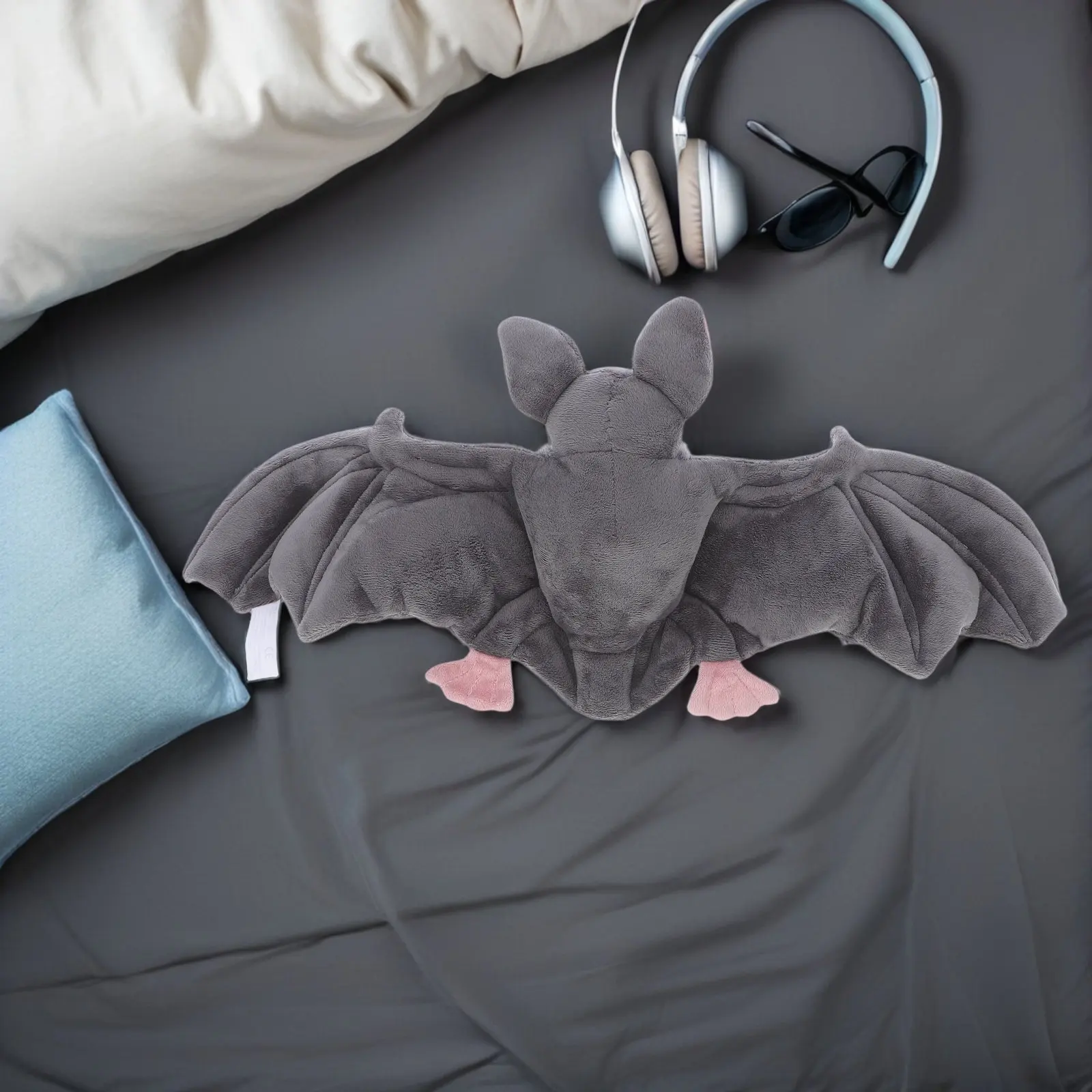 Halloween Bat Ornament Soft Realistic Stuffed Animal Plushie for Kids Room Office Halloween Party Decor Spooky Festival Prop
Halloween Bat Ornament Soft Realistic Stuffed Animal Plushie for Kids Room Office Halloween Party Decor Spooky Festival Prop