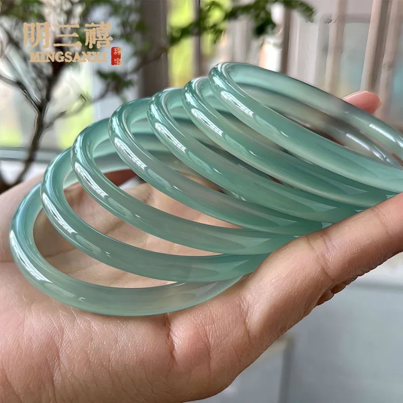 Natural Ice Round in Deep Green for Women, Agate Jadeite Bracelet Supply
Natural Ice Round in Deep Green for Women, Agate Jadeite Bracelet Supply