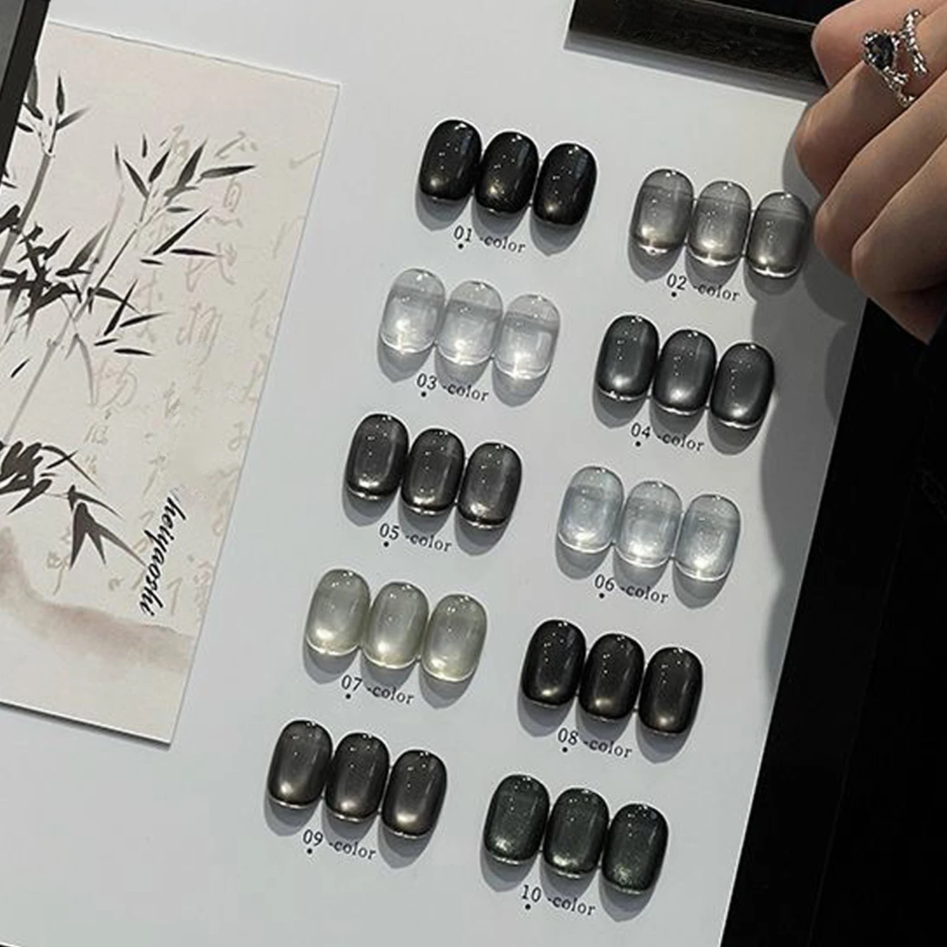 MAINEL 10ML 1-10 Pcs Black Nails Advanced Cool Ink Cat Eye Gel Nail Polish Black Shimmering Glass Bead Nail Nail Supplies
MAINEL 10ML 1-10 Pcs Black Nails Advanced Cool Ink Cat Eye Gel Nail Polish Black Shimmering Glass Bead Nail Nail Supplies