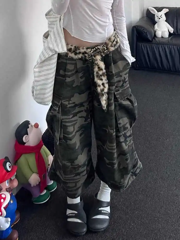 Loose Straight Leg American Style Camouflage Workwear Jeans Men's Street Fashion High Waist Seven-Foot Shorts Casual Jeans
Loose Straight Leg American Style Camouflage Workwear Jeans Men's Street Fashion High Waist Seven-Foot Shorts Casual Jeans