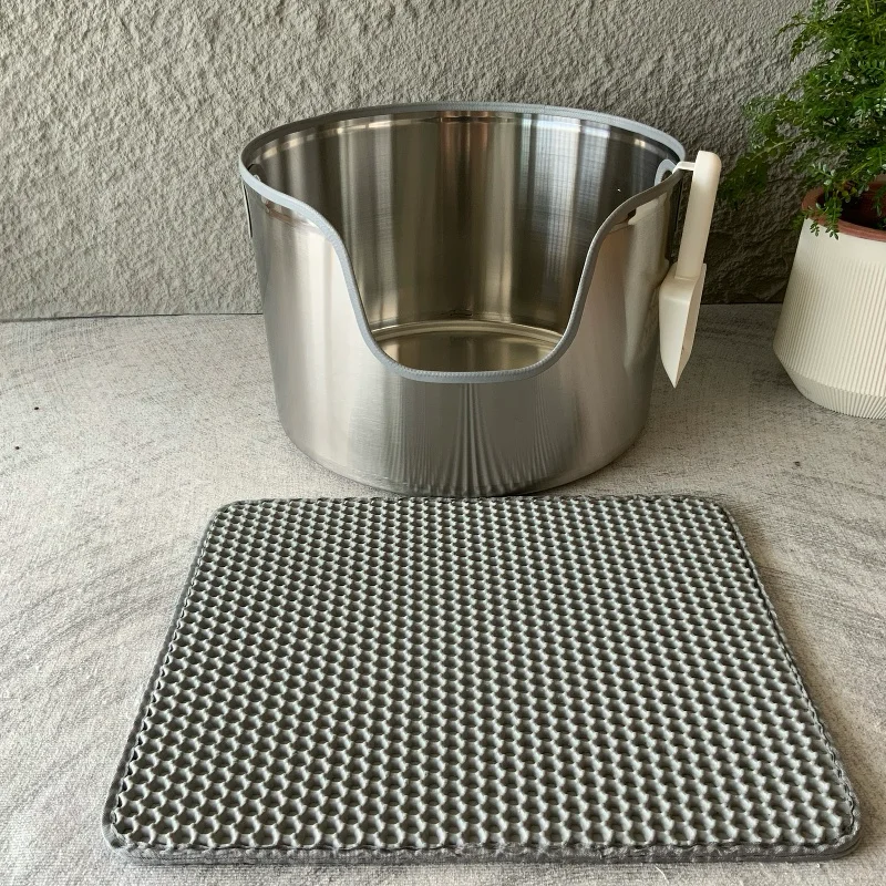 Large Stainless Steel Cat Litter Box High-Sided Anti-Splash Litter Tray Semi-Enclosed Toilet for Kitten Indoor Durable Pet Potty 
Large Stainless Steel Cat Litter Box High-Sided Anti-Splash Litter Tray Semi-Enclosed Toilet for Kitten Indoor Durable Pet Potty