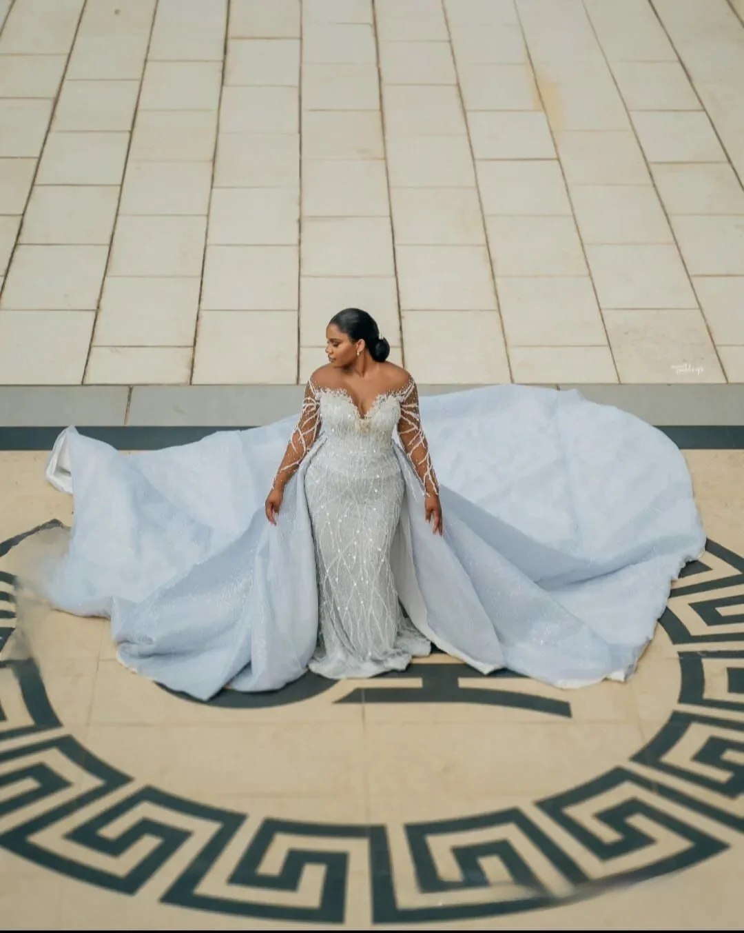 Свадебное платье больших размеров Aso Ebi по индивидуальному заказу, свадебные платья для невесты, африканская иллюзия, русалка, длинные рукава, расшитое бисером кружево, роскошное
Свадебное платье больших размеров Aso Ebi по индивидуальному заказу, свадебные платья для невесты, африканская иллюзия, русалка, длинные рукава, расшитое бисером кружево, роскошное