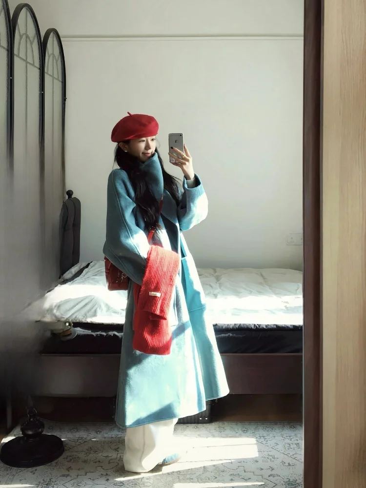 Корейское синее шерстяное пальто, женское зимнее новое модное стильное длинное твидовое пальто средней длины с воротником-стойкой Fem, верхняя одежда
Корейское синее шерстяное пальто, женское зимнее новое модное стильное длинное твидовое пальто средней длины с воротником-стойкой Fem, верхняя одежда