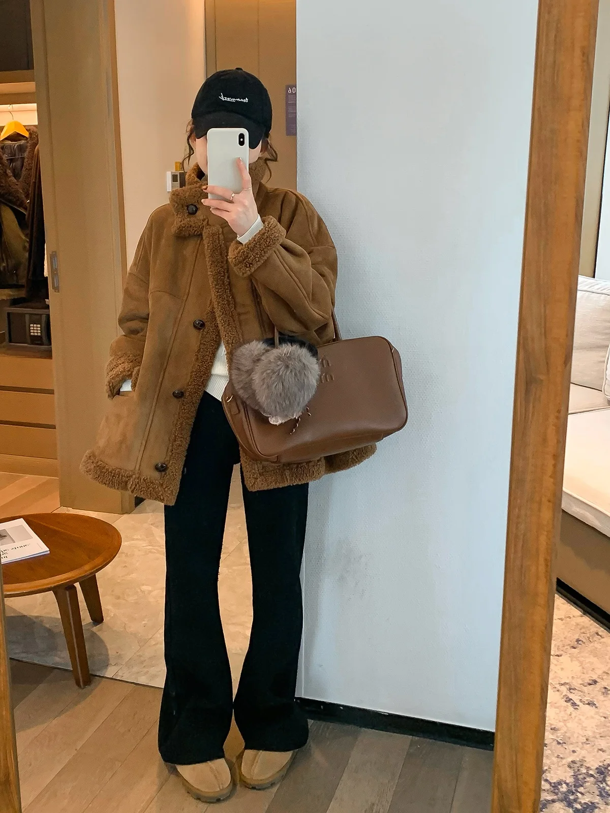 Женское утепленное свободное модное бархатное пальто Love Devil Fi с воротником-стойкой, длинными рукавами, средней длины, на пуговицах, зимнее
Женское утепленное свободное модное бархатное пальто Love Devil Fi с воротником-стойкой, длинными рукавами, средней длины, на пуговицах, зимнее