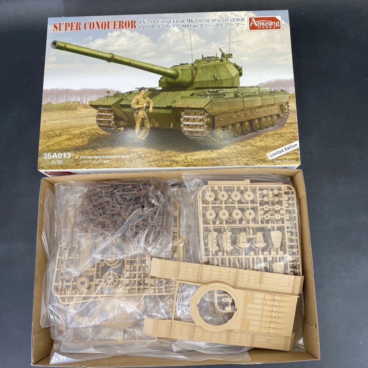 Amusing 35A013 1:35 Scale Super Conqueror FV214 MK I W/ Spaced Armor Tank Plastic Assembly Model Kit Military Building Toy
Amusing 35A013 1:35 Scale Super Conqueror FV214 MK I W/ Spaced Armor Tank Plastic Assembly Model Kit Military Building Toy