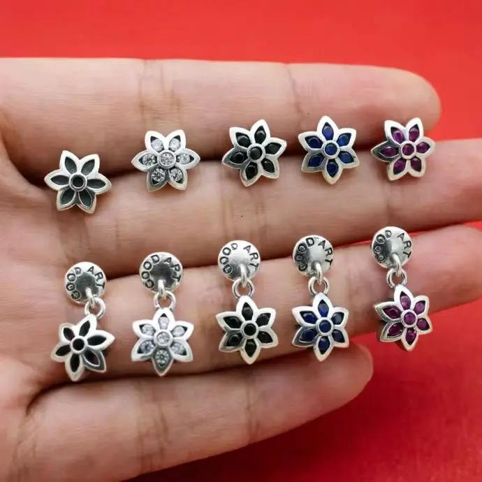 Cool and fashionable s925 sterling silver three cherry blossom earrings with diamond Earrings Personalized Male Ornament Female
Cool and fashionable s925 sterling silver three cherry blossom earrings with diamond Earrings Personalized Male Ornament Female