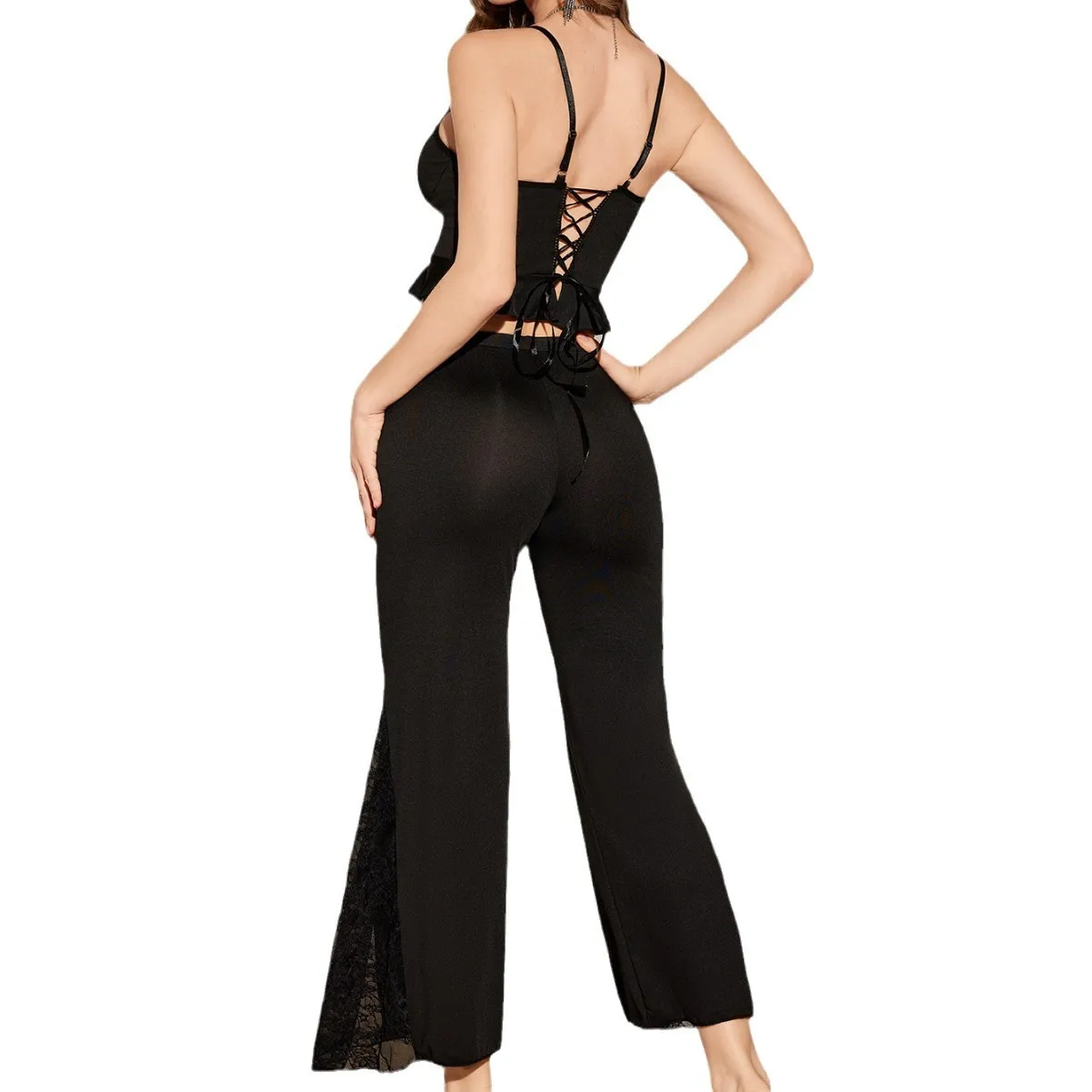 Женский пижамный комплект из 2 предметов с принтом сердца, сетчатый топ с цветочной аппликацией и брюки, ночное белье, кружевное женское нижнее белье с ремешками, женский комплект
Женский пижамный комплект из 2 предметов с принтом сердца, сетчатый топ с цветочной аппликацией и брюки, ночное белье, кружевное женское нижнее белье с ремешками, женский комплект