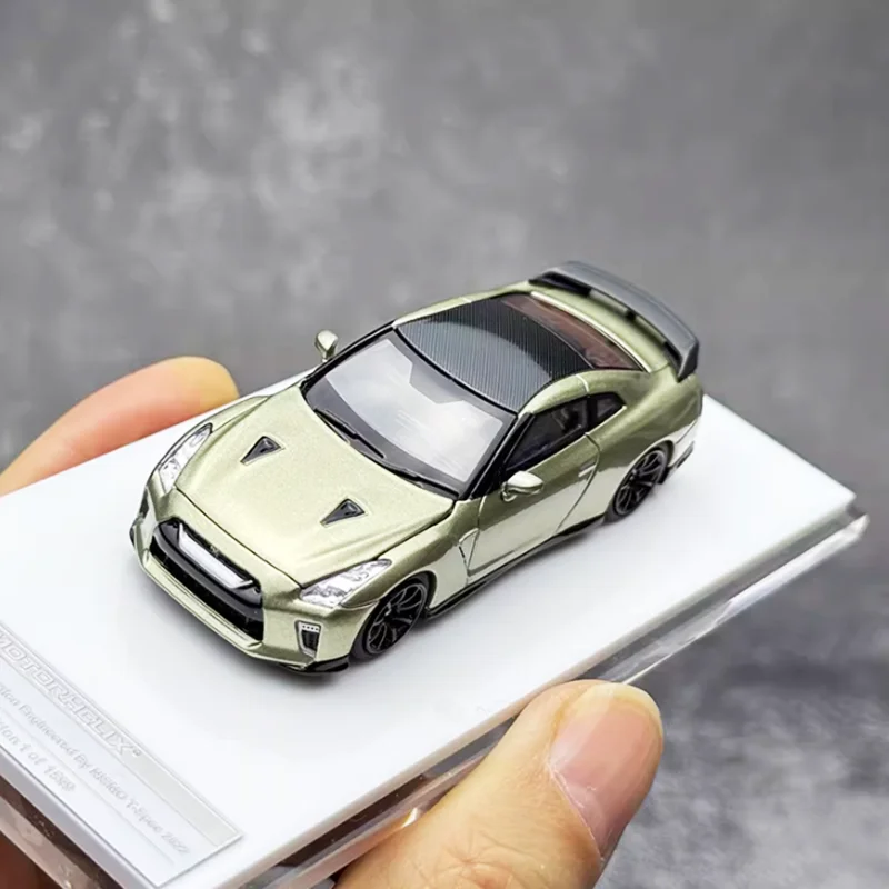 Diecast 1:64 Scale Alloy R35 Track NISMO GT-R T-Spec Car Model Finished Product Simulation Toy Collection Static Display
Diecast 1:64 Scale Alloy R35 Track NISMO GT-R T-Spec Car Model Finished Product Simulation Toy Collection Static Display