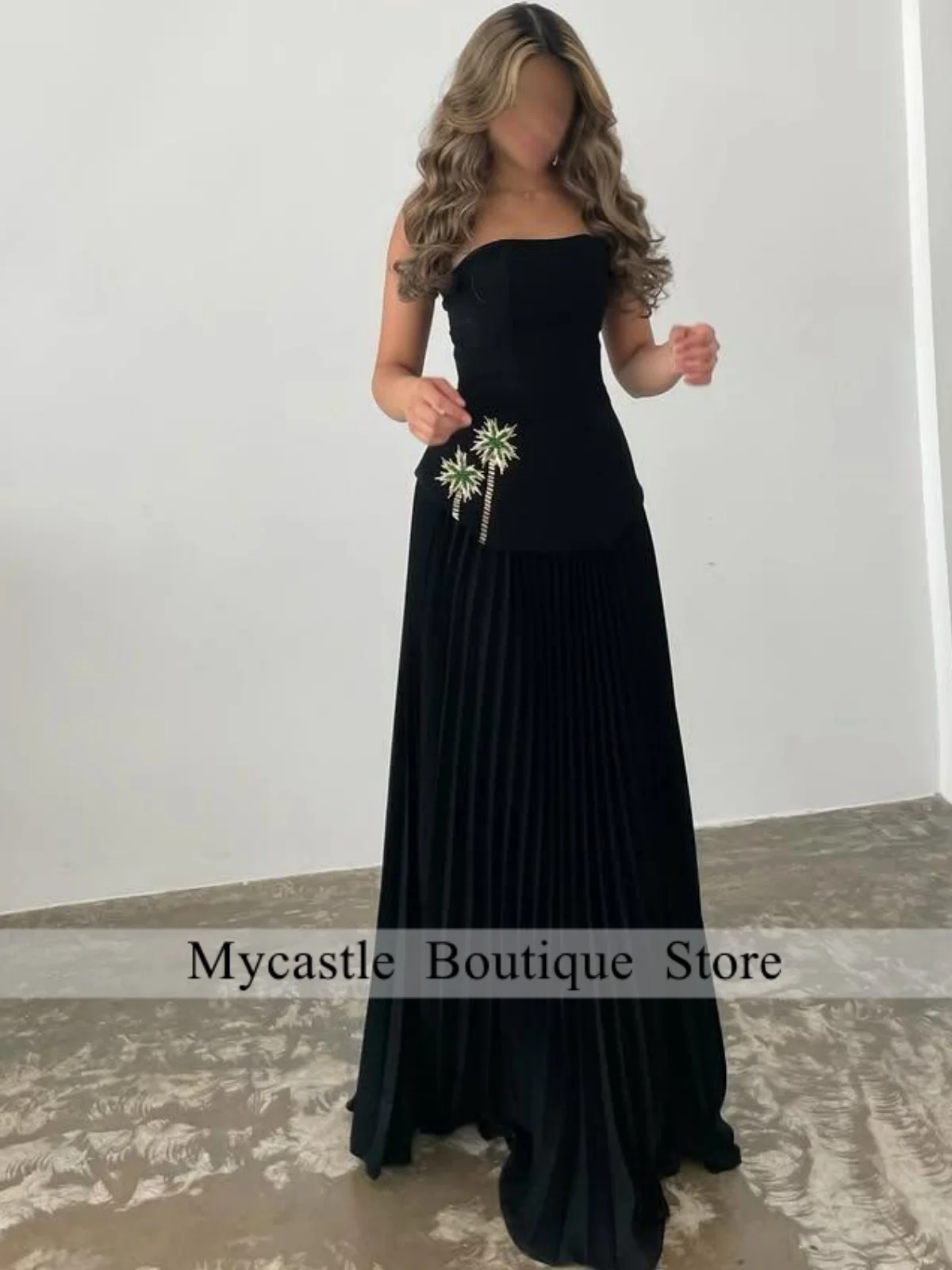 Elegant Simple Black Strapless Women' Evening Dresses 2025 Dubai Peplum Aline Celebrity Dress Prom Gown Vestidos Customized
Elegant Simple Black Strapless Women' Evening Dresses 2025 Dubai Peplum Aline Celebrity Dress Prom Gown Vestidos Customized