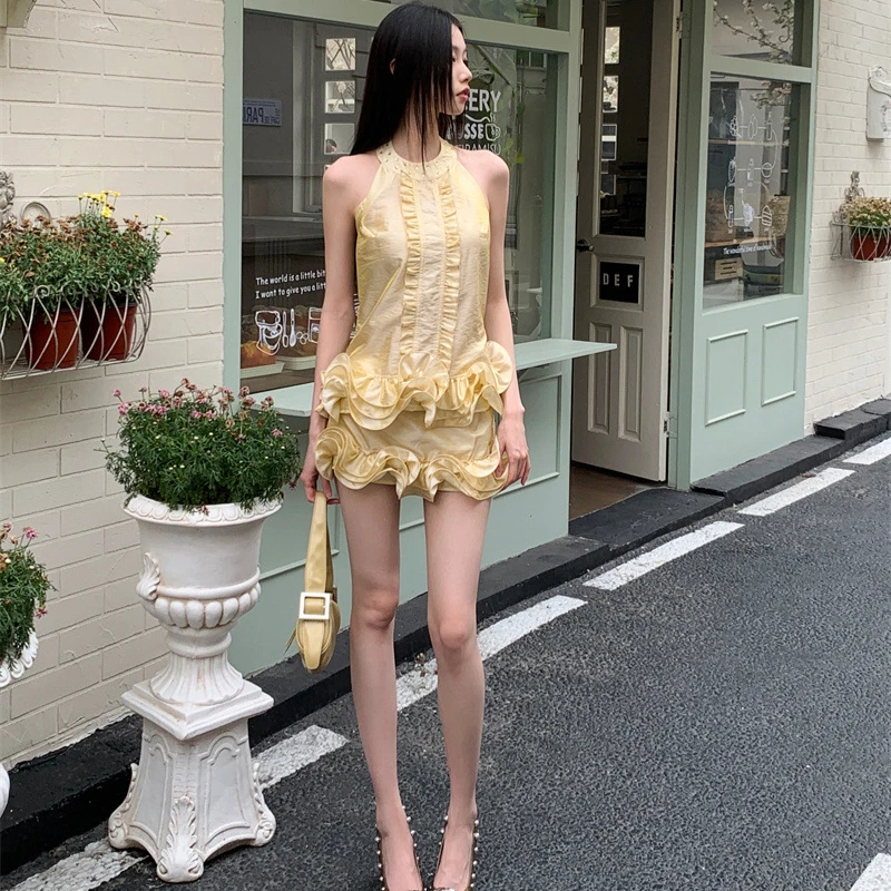 Hanging Neck Vest Top Set Skirt for Women's Spring Summer New Products Retro Design Wave Lace Short Style Spicy Girl Party Skirt
Hanging Neck Vest Top Set Skirt for Women's Spring Summer New Products Retro Design Wave Lace Short Style Spicy Girl Party Skirt