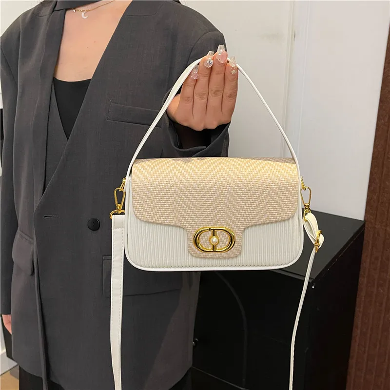 Вневременная дизайнерская сумка через плечо — женская сумка через плечо из натуральной кожи с антикварной фурнитурой и классическим силуэтом
Вневременная дизайнерская сумка через плечо — женская сумка через плечо из натуральной кожи с антикварной фурнитурой и классическим силуэтом