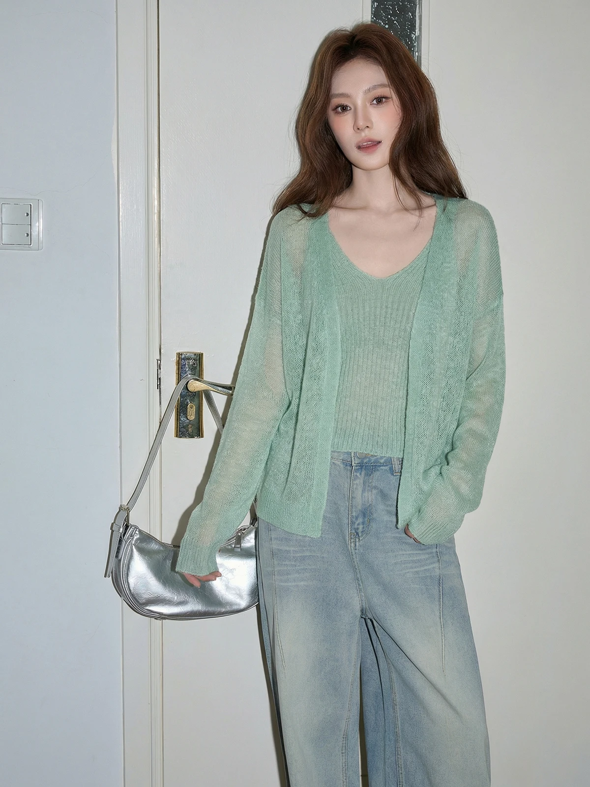Fashionable Two-Piece Set Hollow out Cardigan Women's Spring Design Sensation White Enhancing Set Casual Style Long Sleeve V-...
Fashionable Two-Piece Set Hollow out Cardigan Women's Spring Design Sensation White Enhancing Set Casual Style Long Sleeve V-...