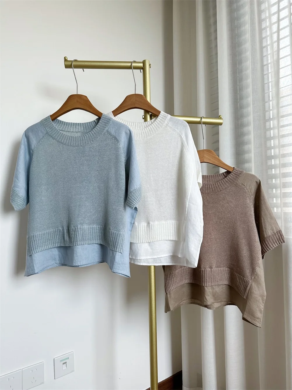 Women's Round Neck Patchwork T-Shirt Stylish Versatile Short-Sleeved Knit Top
Women's Round Neck Patchwork T-Shirt Stylish Versatile Short-Sleeved Knit Top