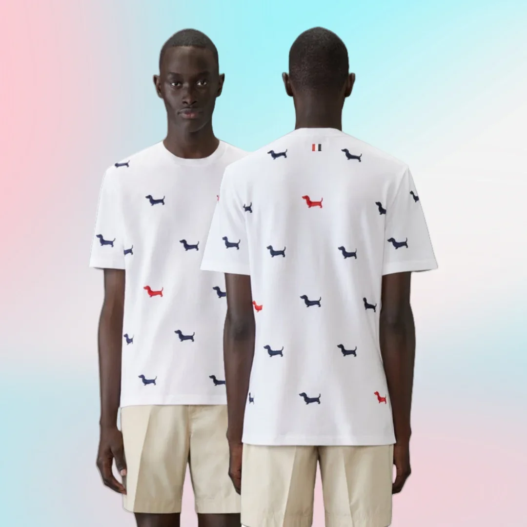 Men's Quick-drying T-shirt American Fashion Trend Luxury Brand Short-sleeved Puppy Print Thom Browne Comfortable Casual T-shirt 
Men's Quick-drying T-shirt American Fashion Trend Luxury Brand Short-sleeved Puppy Print Thom Browne Comfortable Casual T-shirt